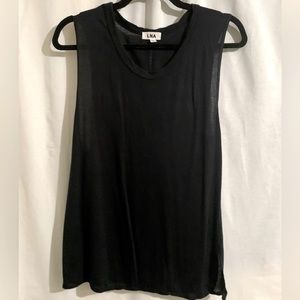 LNA
Scoop Tank Top